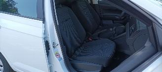 Volkswagen Polo Digitale cockpit Full-Led koplampen Led achterlichten Stoelverwarming Cruisecontrol Dab Radio elektrische buitenspiegels met verwarming Parkeersensoren voor en achter Drivelane assistent picture 21