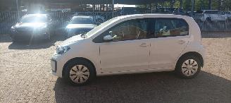 Volkswagen Up! Bj:09-2021 Move Uitvoering 1.0mpi Airconditioning Led verlichting Dab Radio Achteruitrijcamera Cruisecontrol Bordcomputer Drivelane assistent Start-Stop systeem Parkeersensoren achter picture 7