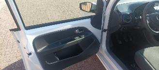 Volkswagen Up! Bj:09-2021 Move Uitvoering 1.0mpi Airconditioning Led verlichting Dab Radio Achteruitrijcamera Cruisecontrol Bordcomputer Drivelane assistent Start-Stop systeem Parkeersensoren achter picture 10