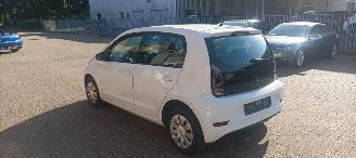 Volkswagen Up! Bj:09-2021 Move Uitvoering 1.0mpi Airconditioning Led verlichting Dab Radio Achteruitrijcamera Cruisecontrol Bordcomputer Drivelane assistent Start-Stop systeem Parkeersensoren achter picture 5