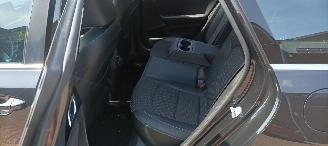Kia Ceed 1.6-Diesel 136pk Full-Led Navi JBL-audio Leder Sportstoelen/Memory Stoelverwarming stuurwiel met verwarming keyless Entry Blindspot Drivelane assistent Dimmende binnenspiegel Achteruitrijcamera Elektrische achterklep inductie telefoon lader auto-parkeren picture 18