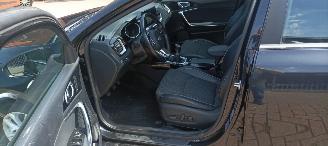 Kia Ceed 1.6-Diesel 136pk Full-Led Navi JBL-audio Leder Sportstoelen/Memory Stoelverwarming stuurwiel met verwarming keyless Entry Blindspot Drivelane assistent Dimmende binnenspiegel Achteruitrijcamera Elektrische achterklep inductie telefoon lader auto-parkeren picture 15