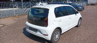 Volkswagen Up! 1.0-mpi 65pk Airconditioning Led verlichting Dab Audio Start-Stop Cruisecontrol Drivelane assistent navi-houder picture 6