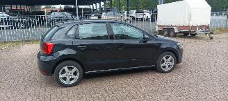 Volkswagen Polo 1.4-TDI Klimaautomatik Regensensor leren stuurwiel mistlampen Front-Radar Brake Assist Elektrische ramen Elektrische-spiegels met verwarming Centrale vergrendeling met afstandsbediening Start-Stop systeem 15-inch velgen picture 7