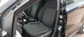 Volkswagen Polo 1.4-TDI Klimaautomatik Regensensor leren stuurwiel mistlampen Front-Radar Brake Assist Elektrische ramen Elektrische-spiegels met verwarming Centrale vergrendeling met afstandsbediening Start-Stop systeem 15-inch velgen picture 12