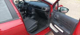 Citroën C3 c3 Edition 1.2-12v Airconditioning Stoelverwarming Lichtautomaat cruisecontrol Dab Radio elektrische buitenspiegels met verwarming Centrale vergrendeling met afstandsbediening Start-Stop systeem 16 inch velgen mistlampen Drivelane assistent Led verlichtin picture 17