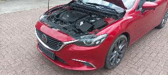 Mazda 6 Sportswagon Automatik Navi Led koplampen led achterlichten Headup Leren Sportstoelen Memory keyless Entry Blindspot Drivelane cruisecontrol met radar Stoelverwarming Lichtautomaat Regensensor Bose Soundsystem 19-inch velgen trekhaak picture 33
