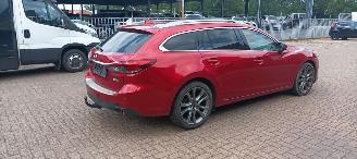 Mazda 6 Sportswagon Automatik Navi Led koplampen led achterlichten Headup Leren Sportstoelen Memory keyless Entry Blindspot Drivelane cruisecontrol met radar Stoelverwarming Lichtautomaat Regensensor Bose Soundsystem 19-inch velgen trekhaak picture 5