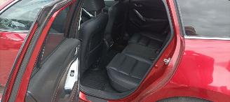 Mazda 6 Sportswagon Automatik Navi Led koplampen led achterlichten Headup Leren Sportstoelen Memory keyless Entry Blindspot Drivelane cruisecontrol met radar Stoelverwarming Lichtautomaat Regensensor Bose Soundsystem 19-inch velgen trekhaak picture 21
