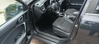 Kia Ceed Premium Edition 1.6 136pk Leder Sportstoelen Memory Navigatie Jbl sound System Climatecontrol CruiseControl 4xStoelverwarming Full-Led koplampen keyless Entry Blindspot systeem automatische inparkeer systeem elektrische achterklep Dab Radio Achteruitrijca picture 19