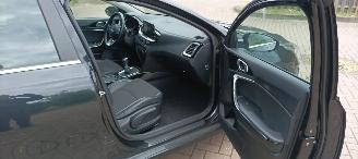 Kia Ceed Premium Edition 1.6 136pk Leder Sportstoelen Memory Navigatie Jbl sound System Climatecontrol CruiseControl 4xStoelverwarming Full-Led koplampen keyless Entry Blindspot systeem automatische inparkeer systeem elektrische achterklep Dab Radio Achteruitrijca picture 10