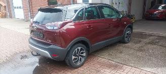 Opel Crossland Innovation line 1.2 110pk Automatik Navigatie Leder Full Led Climatecontrol CruiseControl Stoelverwarming Lichtautomaat Privacyglas Regensensor led achterlichten trekhaak Parkeersensoren voor en achter picture 3