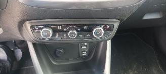 Opel Crossland Innovation line 1.2 110pk Automatik Navigatie Leder Full Led Climatecontrol CruiseControl Stoelverwarming Lichtautomaat Privacyglas Regensensor led achterlichten trekhaak Parkeersensoren voor en achter picture 23