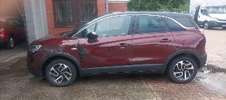 Opel Crossland Innovation line 1.2 110pk Automatik Navigatie Leder Full Led Climatecontrol CruiseControl Stoelverwarming Lichtautomaat Privacyglas Regensensor led achterlichten trekhaak Parkeersensoren voor en achter picture 7