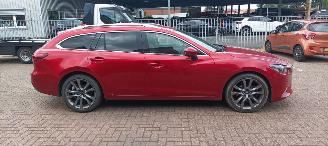 krockskadad bil auto Mazda 6 Executive Line 2.2 Automatik 4x4 Full-Leder Full-Led Navi JBL-audio headup Display keyless Entry trekhaak Blindspot systeem Climatecontrol CruiseControl met radar 2015/2