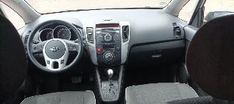 Kia Venga 1.6 Automatik Climatecontrol Keyless-entry Stoelverwarming Leren stuurwiel Armsteun voor Links & Rechts 4xElektrische ramen Elektrische inklapbare buitenspiegels Privacy glas Trekhaak Parkeersensoren achter 16 inch Sportvelgen Mistlampen picture 18