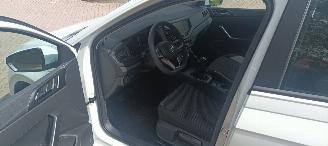 Volkswagen Polo 1.0-mpi Full Led koplampen Airconditioning Stoelverwarming Lichtautomaat cruisecontrol Drivelane assistent Radio Dab Digitale-cockpit picture 20