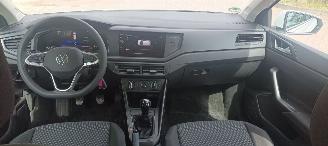 Volkswagen Polo 1.0-mpi Full Led koplampen Airconditioning Stoelverwarming Lichtautomaat cruisecontrol Drivelane assistent Radio Dab Digitale-cockpit picture 22