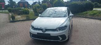 damaged passenger cars Volkswagen Polo 1.0-mpi Full Led koplampen Airconditioning Stoelverwarming Lichtautomaat cruisecontrol Drivelane assistent Radio Dab Digitale-cockpit 2026/1