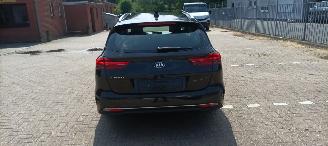 Kia Ceed Sportswagon 1.6-CRDI 136pk JBL Dab Navigatie Climatecontrol Leren Sportstoelen -Memory Elektrische-Achterklep Blindspot systeem Achteruitrijcamera Full-Led koplampen Led achterlichten picture 6