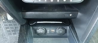 Kia Ceed Sportswagon 1.6-CRDI 136pk JBL Dab Navigatie Climatecontrol Leren Sportstoelen -Memory Elektrische-Achterklep Blindspot systeem Achteruitrijcamera Full-Led koplampen Led achterlichten picture 29