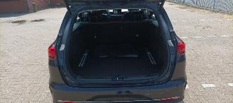 Kia Ceed Sportswagon 1.6-CRDI 136pk JBL Dab Navigatie Climatecontrol Leren Sportstoelen -Memory Elektrische-Achterklep Blindspot systeem Achteruitrijcamera Full-Led koplampen Led achterlichten picture 18