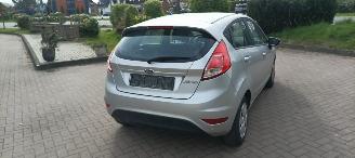 Ford Fiesta 1.5-diesel Led-dagrijverlichting Airconditioning Stoelverwarming Lichtautomaat Leren Stuurwiel Radio -usb Elektrische ramen Elektrische inklapbare buitenspiegels met led verlichting Parkeersensoren voor en achter picture 6