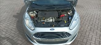 Ford Fiesta 1.5-diesel Led-dagrijverlichting Airconditioning Stoelverwarming Lichtautomaat Leren Stuurwiel Radio -usb Elektrische ramen Elektrische inklapbare buitenspiegels met led verlichting Parkeersensoren voor en achter picture 13