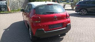 Citroën C3 1.2-benzine Led-Koplampen Led-dagrijverlichting Airconditioning Stoelverwarming cruisecontrol Dab Radio elektrische buitenspiegels met verwarming Elektrische ramen centrale vergrendeling met afstandsbediening Start-Stop systeem Drivelane assistent mistlam picture 5