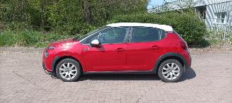 Citroën C3 1.2-benzine Led-Koplampen Led-dagrijverlichting Airconditioning Stoelverwarming cruisecontrol Dab Radio elektrische buitenspiegels met verwarming Elektrische ramen centrale vergrendeling met afstandsbediening Start-Stop systeem Drivelane assistent mistlam picture 7