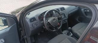 Volkswagen Polo TDI DPF Euro6 Bluemotion Climatecontrol Leder stuurwiel Regensensor StartStop LC9X DeepBlackMagicPearl 18-inch TecWheels picture 10