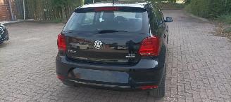 Volkswagen Polo TDI DPF Euro6 Bluemotion Climatecontrol Leder stuurwiel Regensensor StartStop LC9X DeepBlackMagicPearl 18-inch TecWheels picture 3