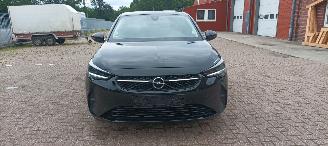 skadebil auto Opel Corsa bj: 7-2020 1.2 Climatecontrol CruiseControl Stoelverwarming Lichtautomaat Privacyglas Led-Koplampen Led-Achterlichten stuurwiel met verwarming 2020/7