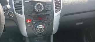Kia Venga Bj 8-2013 1.6 Automaat Climatecontrol Stoelverwarming Lichtautomaat Privacyglas keyless Entry trekhaak picture 23