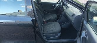 Volkswagen Polo Bj 3-2016 1.4 TDI euro6 Climatecontrol Stoelverwarming Regensensor leren stuurwiel mistlampen Elektrische ramen Elektrische-spiegels met verwarming Metallic Lak 18-inch velgen picture 19