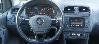 Volkswagen Polo Bj 3-2016 1.4 TDI euro6 Climatecontrol Stoelverwarming Regensensor leren stuurwiel mistlampen Elektrische ramen Elektrische-spiegels met verwarming Metallic Lak 18-inch velgen picture 22
