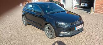 Volkswagen Polo Bj 3-2016 1.4 TDI euro6 Climatecontrol Stoelverwarming Regensensor leren stuurwiel mistlampen Elektrische ramen Elektrische-spiegels met verwarming Metallic Lak 18-inch velgen picture 10