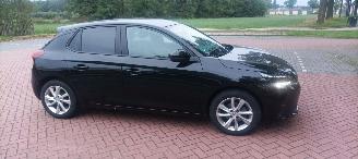 Opel Corsa 1.2-12v Navi Full-Led koplampen Cruisecontrol Achteruitrijcamera Drivelane assistent Stoelverwarming stuurwiel met verwarming Privacy glas Regensensor Automatisch dimmende binnenspiegel Parkeersensoren Elektrische buiten spiegels met verwarming 16-inch Sp picture 9