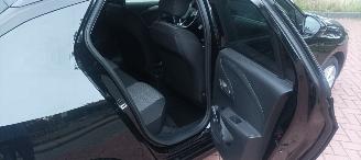 Opel Corsa 1.2-12v Navi Full-Led koplampen Cruisecontrol Achteruitrijcamera Drivelane assistent Stoelverwarming stuurwiel met verwarming Privacy glas Regensensor Automatisch dimmende binnenspiegel Parkeersensoren Elektrische buiten spiegels met verwarming 16-inch Sp picture 21