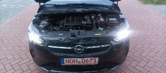 Opel Corsa 1.2-12v Navi Full-Led koplampen Cruisecontrol Achteruitrijcamera Drivelane assistent Stoelverwarming stuurwiel met verwarming Privacy glas Regensensor Automatisch dimmende binnenspiegel Parkeersensoren Elektrische buiten spiegels met verwarming 16-inch Sp picture 14