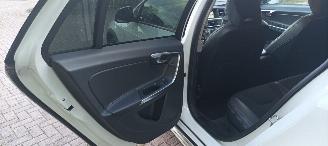 Volvo V-60 Cross-Country 2.4-Automaat 190pk 4x4 Navigatie Xenon Leder Climatecontrol CruiseControl Stoelverwarming Lichtautomaat cruisecontrol Privacyglas Led Dagrijverlichting Led achterlichten  Trekhaak picture 24