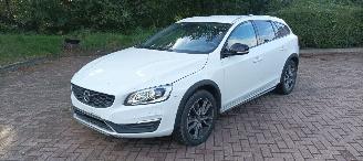 Volvo V-60 Cross-Country 2.4-Automaat 190pk 4x4 Navigatie Xenon Leder Climatecontrol CruiseControl Stoelverwarming Lichtautomaat cruisecontrol Privacyglas Led Dagrijverlichting Led achterlichten  Trekhaak picture 10