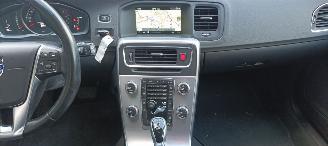 Volvo V-60 Cross-Country 2.4-Automaat 190pk 4x4 Navigatie Xenon Leder Climatecontrol CruiseControl Stoelverwarming Lichtautomaat cruisecontrol Privacyglas Led Dagrijverlichting Led achterlichten  Trekhaak picture 28