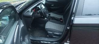Opel Corsa Bj:07-2020 1.2 Benzine Led-Koplampen Navigatie Stoelverwarming Lichtautomaat cruisecontrol Regensensor Drivelane assistent Stuurwiel met verwarming Privacy glas picture 15