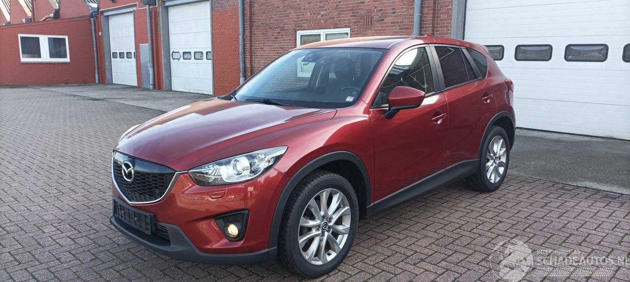Mazda CX-5 4WD Diesel Navigatie Xenon Leder Bose-sound Climatecontrol CruiseControl Stoelverwarming Lichtautomaat Privacyglas keyless Entry trekhaak Parkeersensoren Achteruitrijcamera