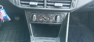 Volkswagen Polo Bj:01-2026 1.0-Benzine Full-Led koplampen Digitaal Dashboard Stoelverwarming Lichtautomaat cruisecontrol Dab Radio Parkeersensoren voor en achter Elektrische ramen 4x elektrische buitenspiegels met verwarming Start-Stop Drivelane picture 27