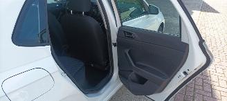 Volkswagen Polo Bj:01-2026 1.0-Benzine Full-Led koplampen Digitaal Dashboard Stoelverwarming Lichtautomaat cruisecontrol Dab Radio Parkeersensoren voor en achter Elektrische ramen 4x elektrische buitenspiegels met verwarming Start-Stop Drivelane picture 19