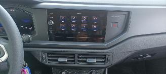 Volkswagen Polo Bj:01-2026 1.0-Benzine Full-Led koplampen Digitaal Dashboard Stoelverwarming Lichtautomaat cruisecontrol Dab Radio Parkeersensoren voor en achter Elektrische ramen 4x elektrische buitenspiegels met verwarming Start-Stop Drivelane picture 26