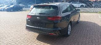 Kia Ceed Bj:09-2018 1.6 CRDI 136pk Full-Led Navigatie Leder Memory Sportstoelen Blindspot systeem JBL Sound Elektrische achterklep picture 7