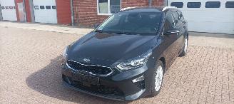 Kia Ceed Bj:09-2018 1.6 CRDI 136pk Full-Led Navigatie Leder Memory Sportstoelen Blindspot systeem JBL Sound Elektrische achterklep picture 13